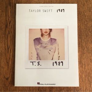 Taylor Swift 1989 Piano/Vocal/Guitar Songbook